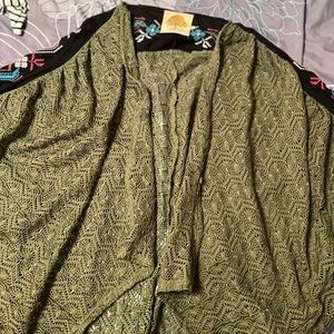 It looked really nice on the hanger. It turns out it’s not my style.